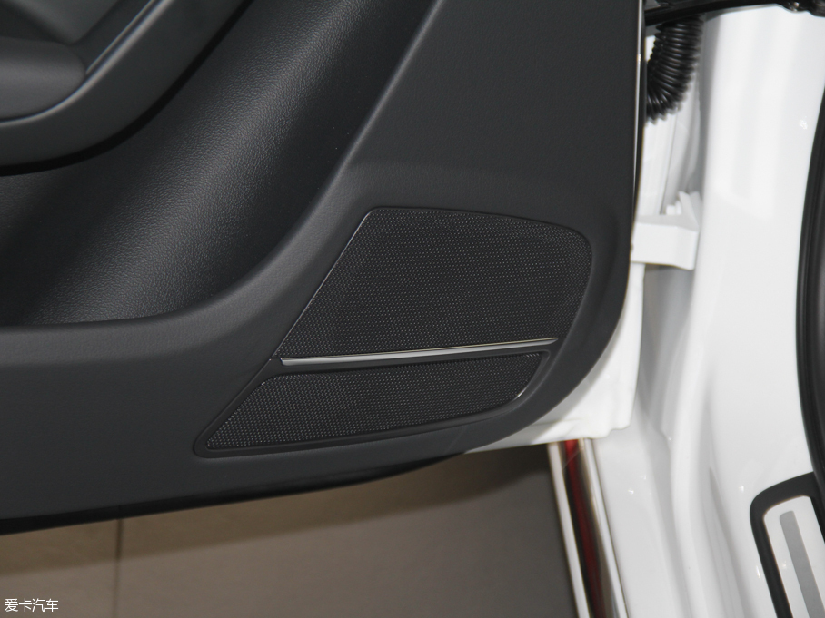 2016WA4L 35 TFSI ԄӘ˜ ذ