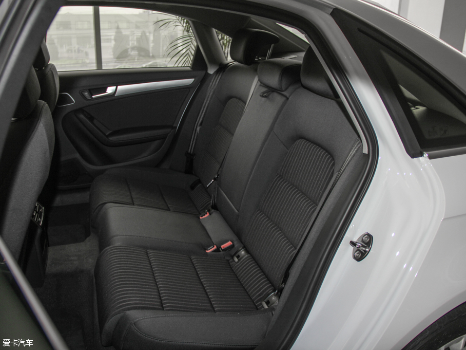 2016WA4L 35 TFSI ԄӘ˜ ذ