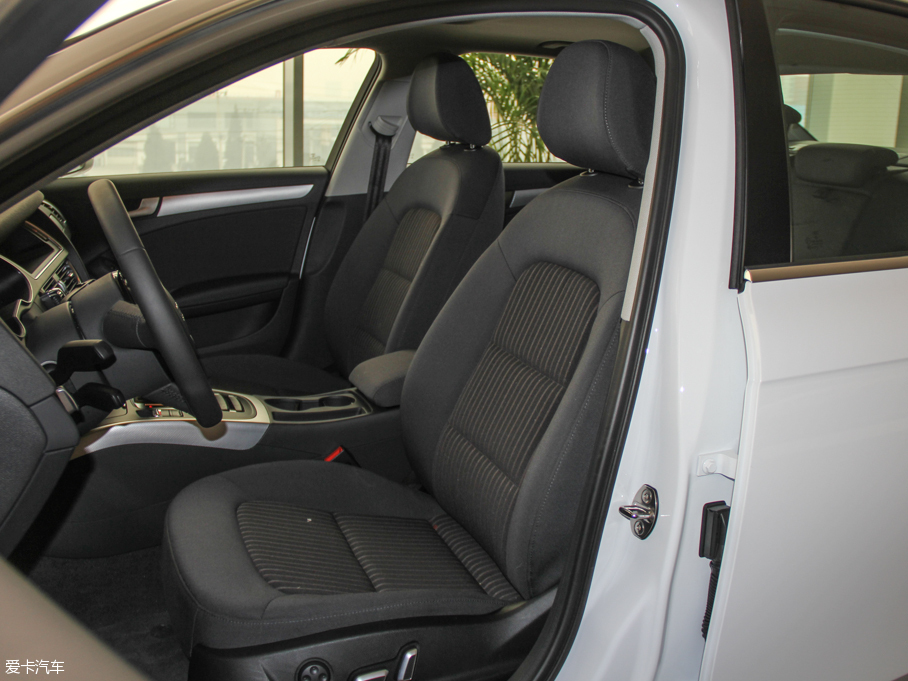 2016WA4L 35 TFSI ԄӘ˜ ذ