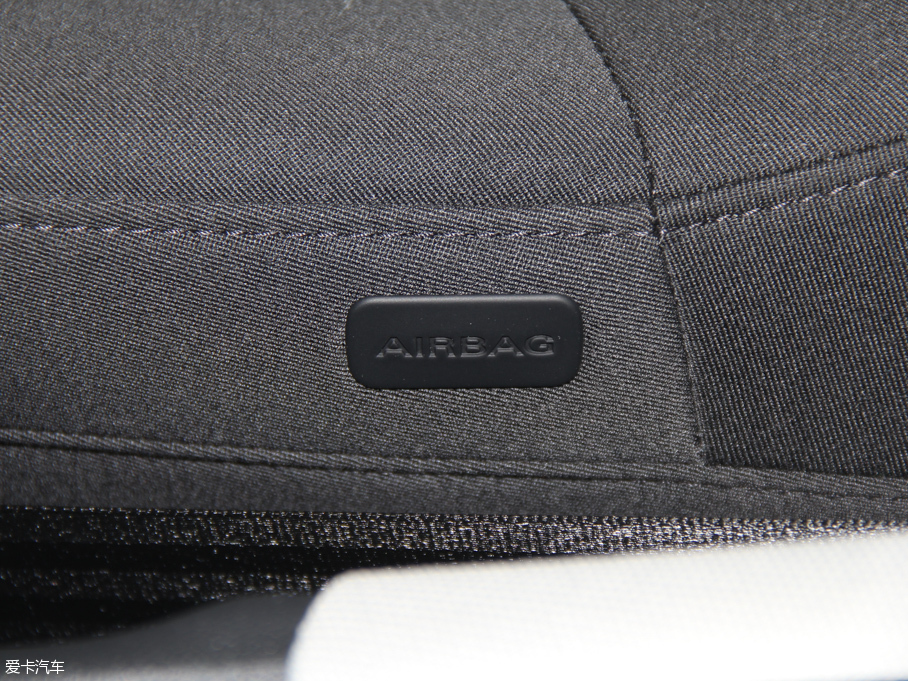 2016WA4L 35 TFSI ԄӘ˜ ذ