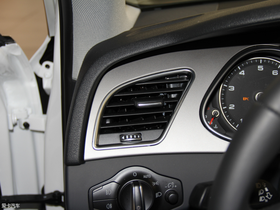 2016?yun)WA4L 35 TFSI Ԅ(dng)(bio)(zhn) ذ