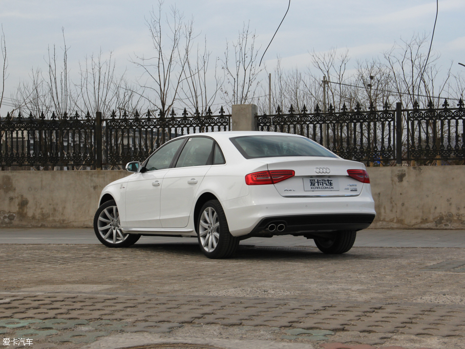 2016WA4L 45 TFSI quattro\ ذ