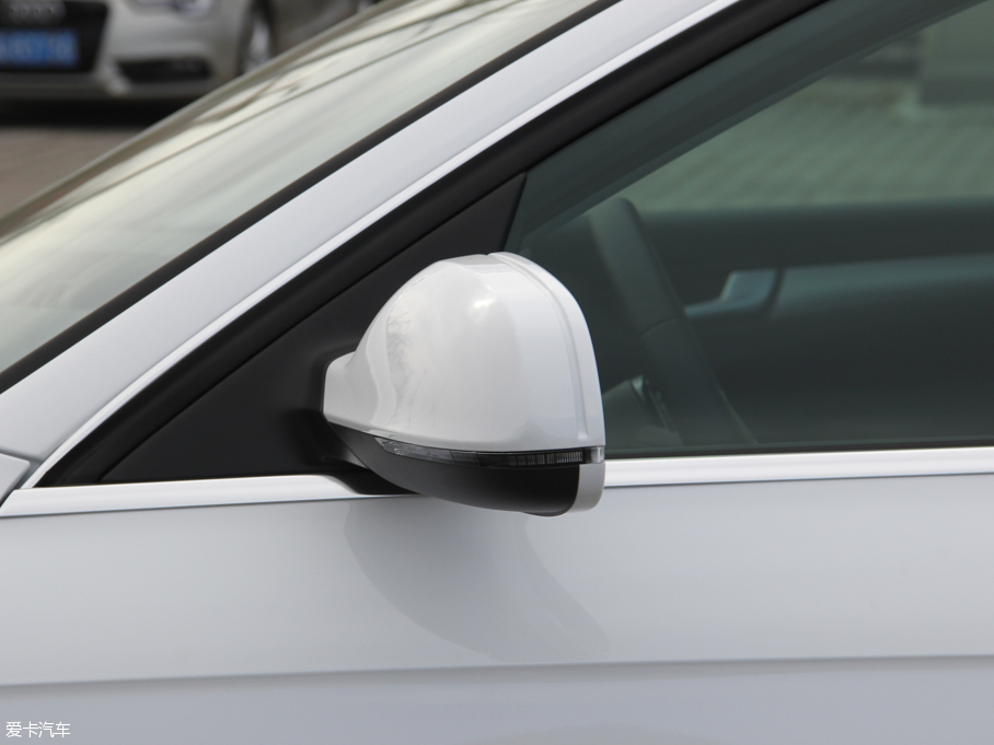 2016?yun)WA4L 45 TFSI quattro(g)\(yn)(dng) ذ