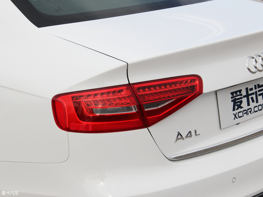 2016WA4L 45 TFSI quattro\ ذ