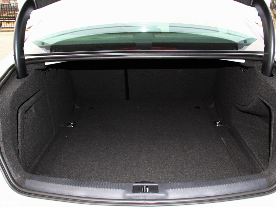 2016WA4L 45 TFSI quattro\ ذ