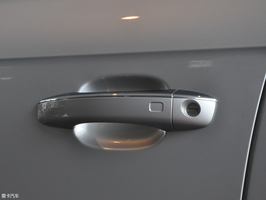 2016?yun)WA4L 35 TFSI S lineA ذ