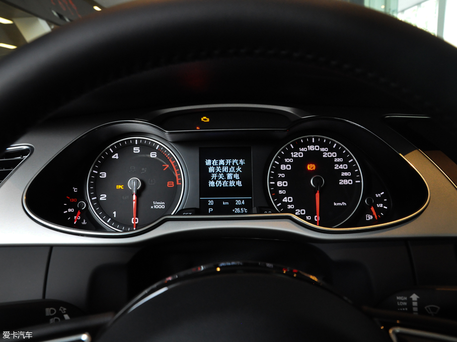 2016WA4L 35 TFSI S lineA ذ