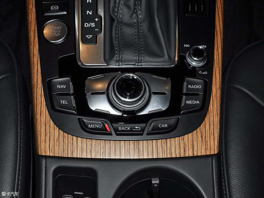 2016WA4L 35 TFSI S lineA ذ