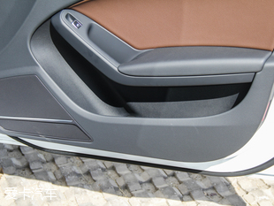 一汽-大眾奧迪2016款?yuàn)W迪A4L