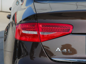 201645 TFSI quattro\Ӱ (ji)^