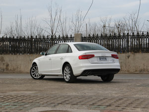 2016款45 TFSI quattro个性运动型 典藏版 左后45度