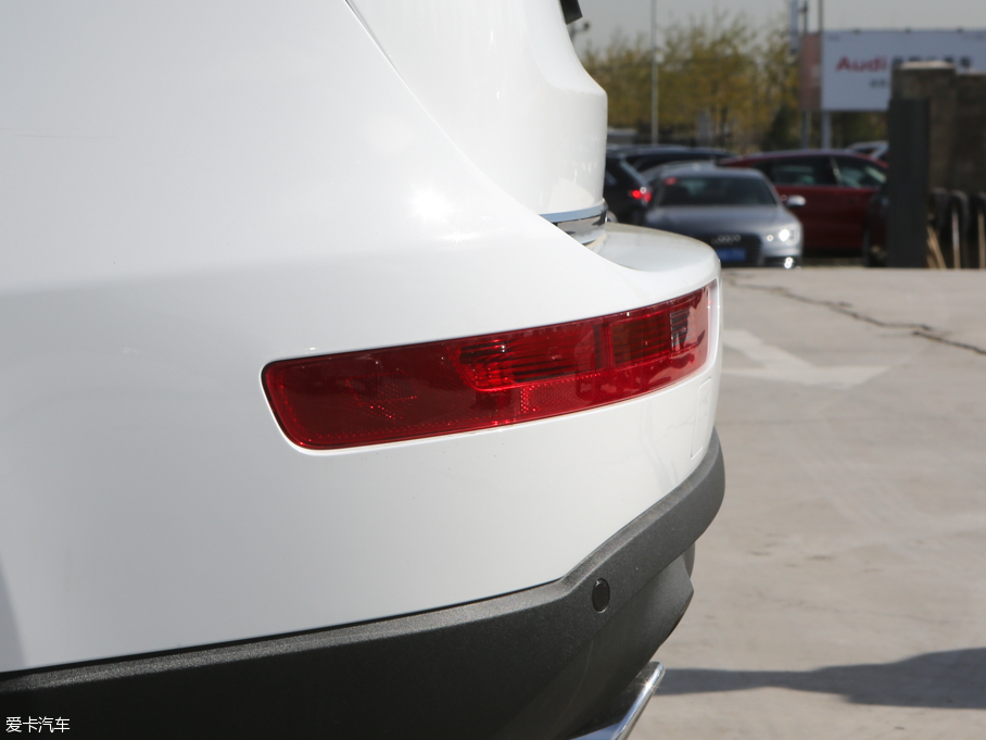 2016?yun)WQ5 40 TFSI m