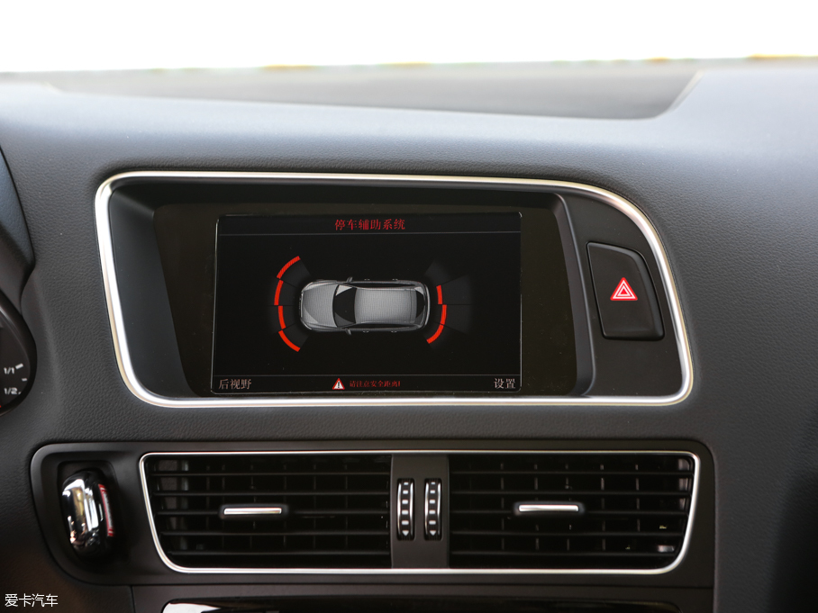 2016?yun)WQ5 40 TFSI m