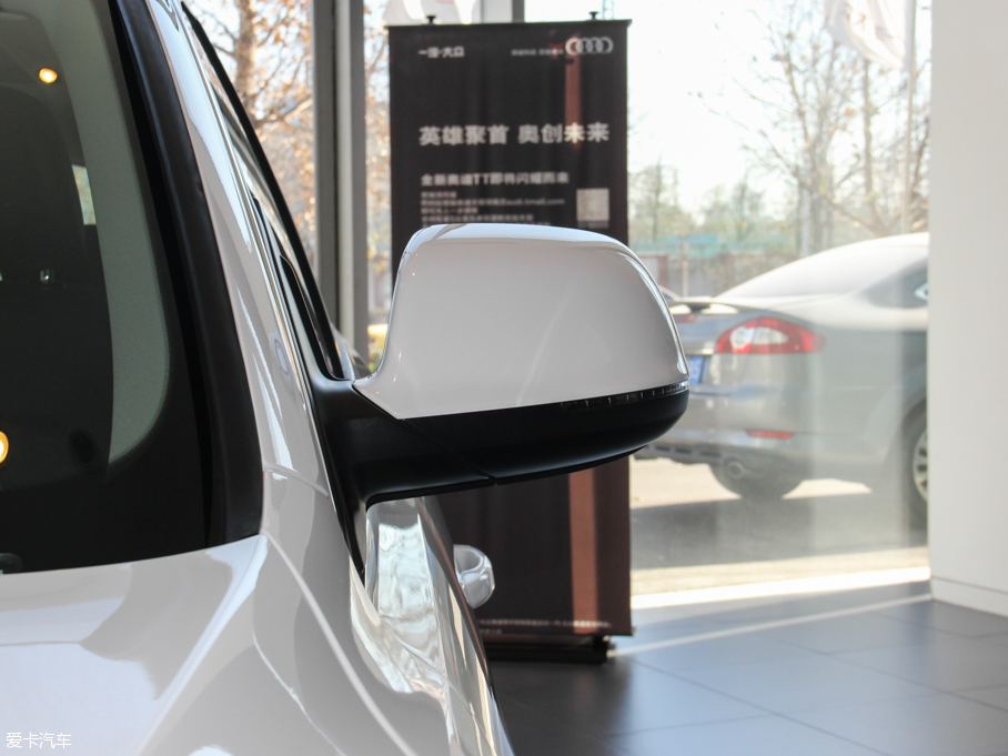 2016?yun)WQ5 40 TFSI A