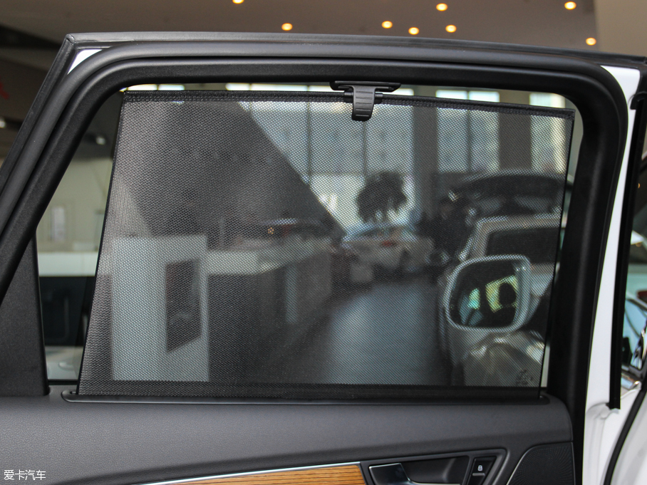 2016?yun)WQ5 40 TFSI A