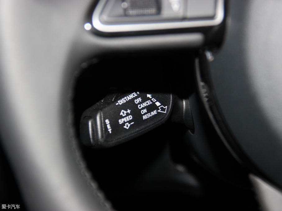 2016?yun)WQ5 40 TFSI A