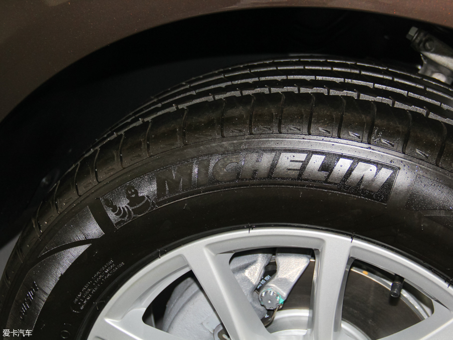 2016?yun)WQ5 40 TFSI M(jn)ȡ