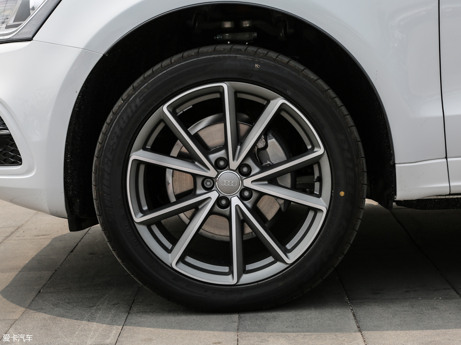 2016WQ5 40 TFSI 25؄e