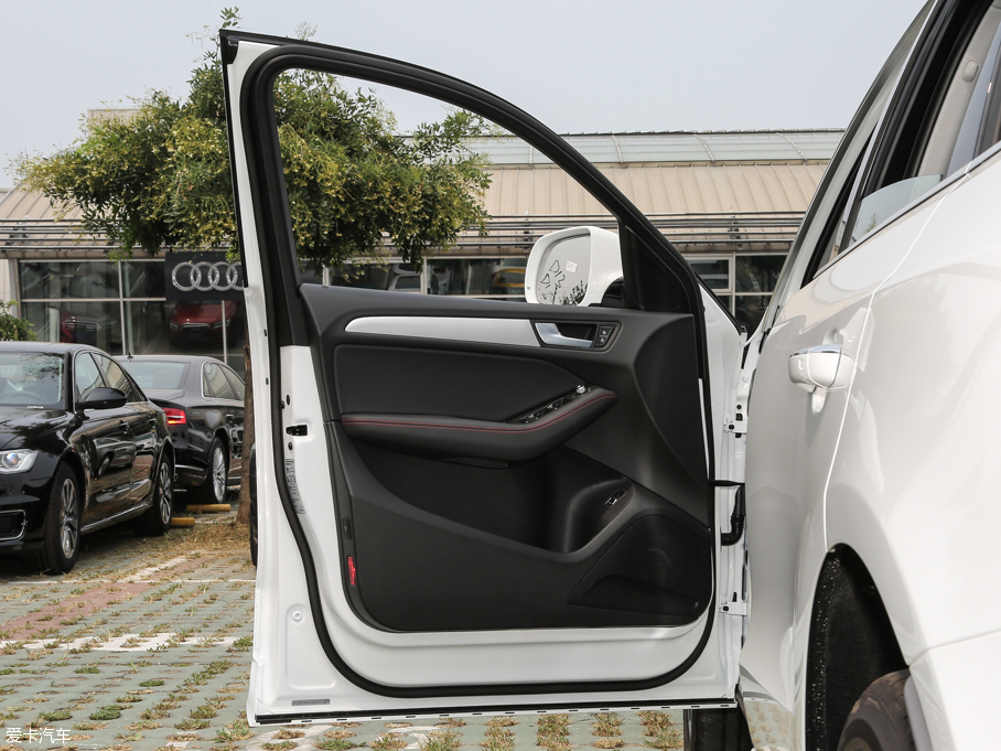 2016?yun)WQ5 40 TFSI 25؄e