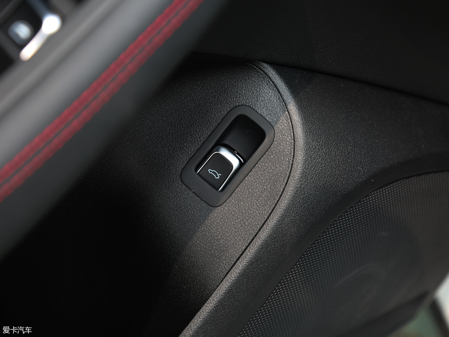 2016WQ5 40 TFSI 25؄e