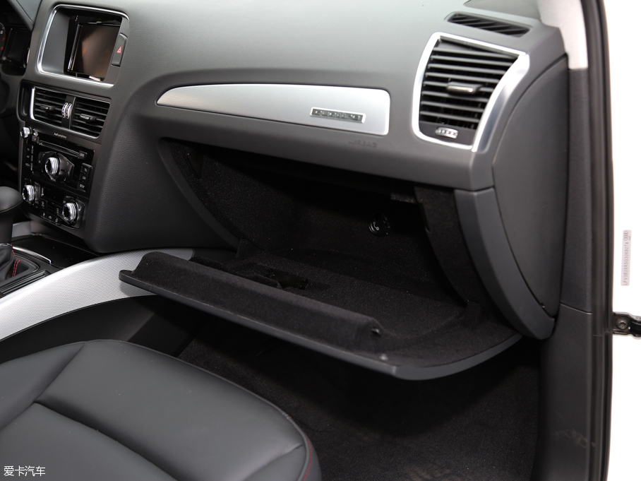 2016WQ5 40 TFSI 25؄e