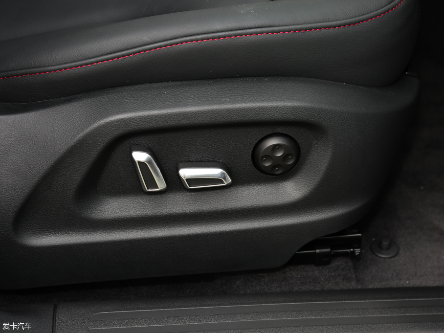 2016WQ5 40 TFSI 25؄e