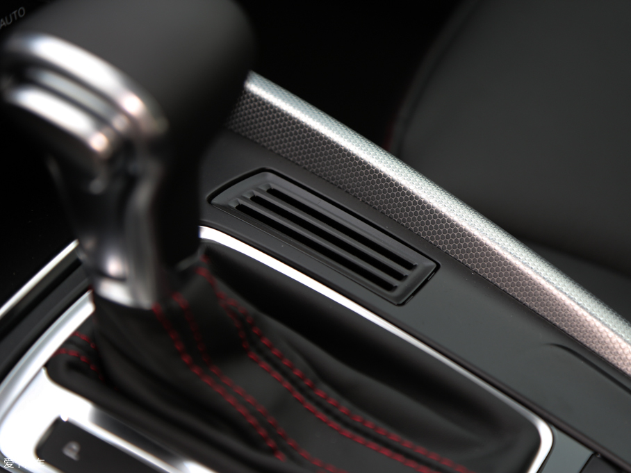 2016?yun)WQ5 40 TFSI 25؄e