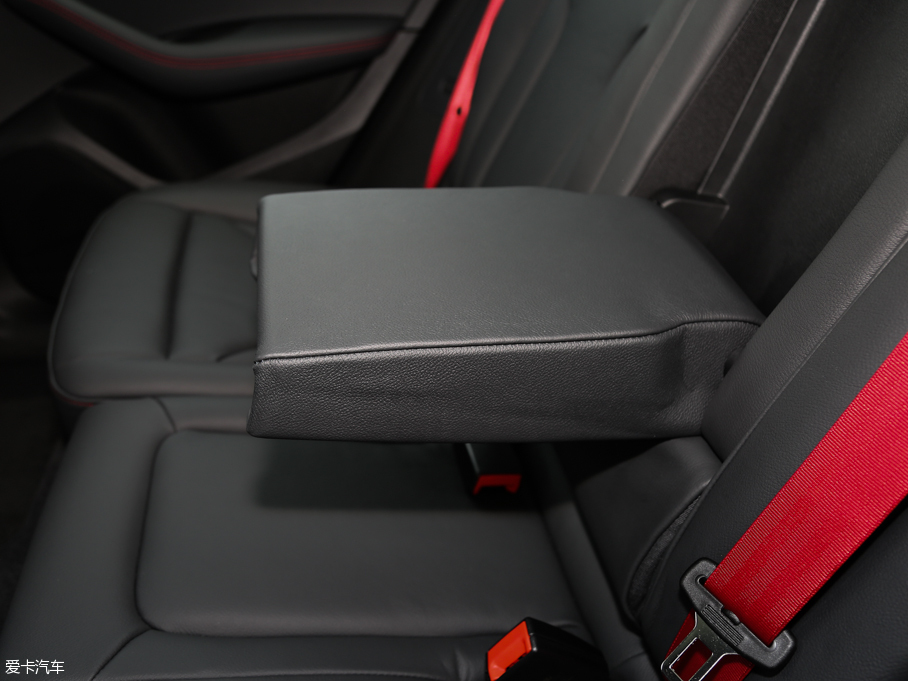 2016WQ5 40 TFSI 25؄e