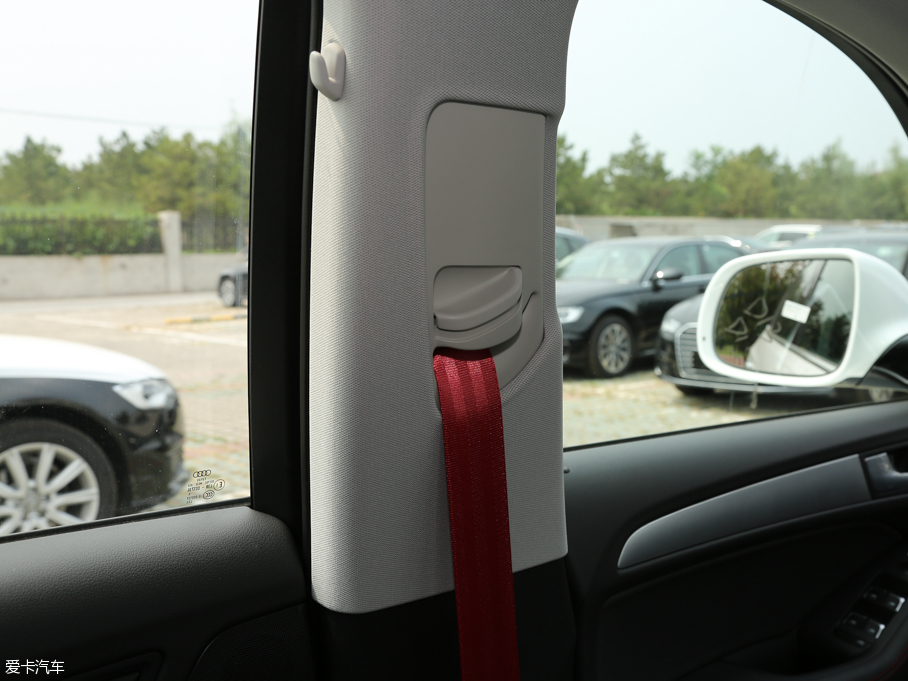 2016WQ5 40 TFSI 25؄e