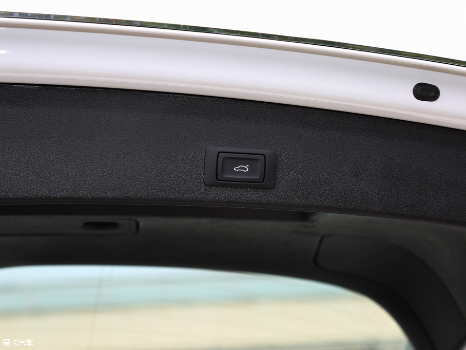 2016WQ5 40 TFSI 25؄e