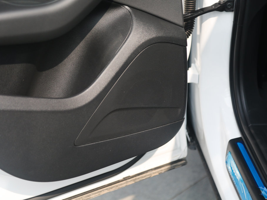 2016?yun)WQ5 40 TFSI M(jn)ȡ