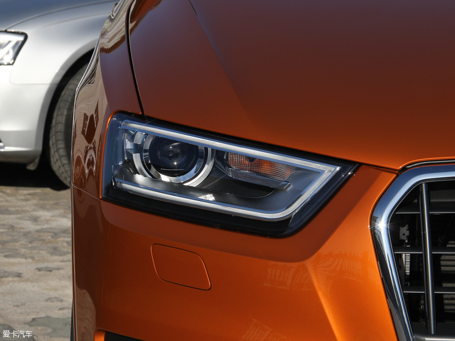 2016WQ3 30 TFSI I ذ