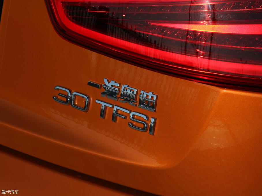 2016WQ3 30 TFSI I ذ