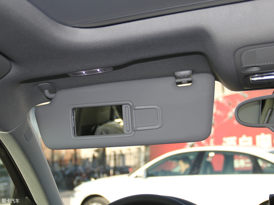 2016WQ3 30 TFSI I ذ