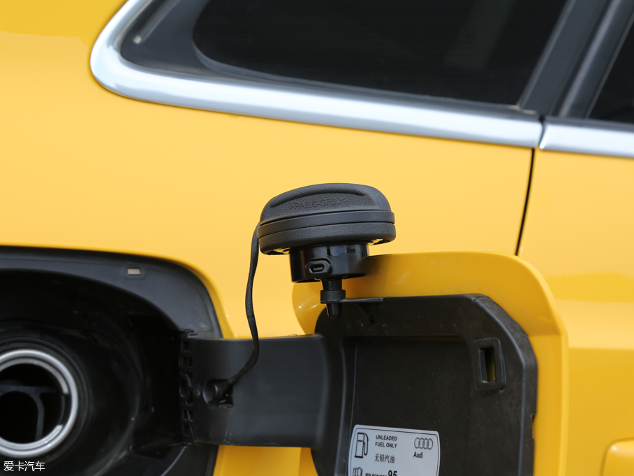 2016WQ3 40 TFSI (q)\