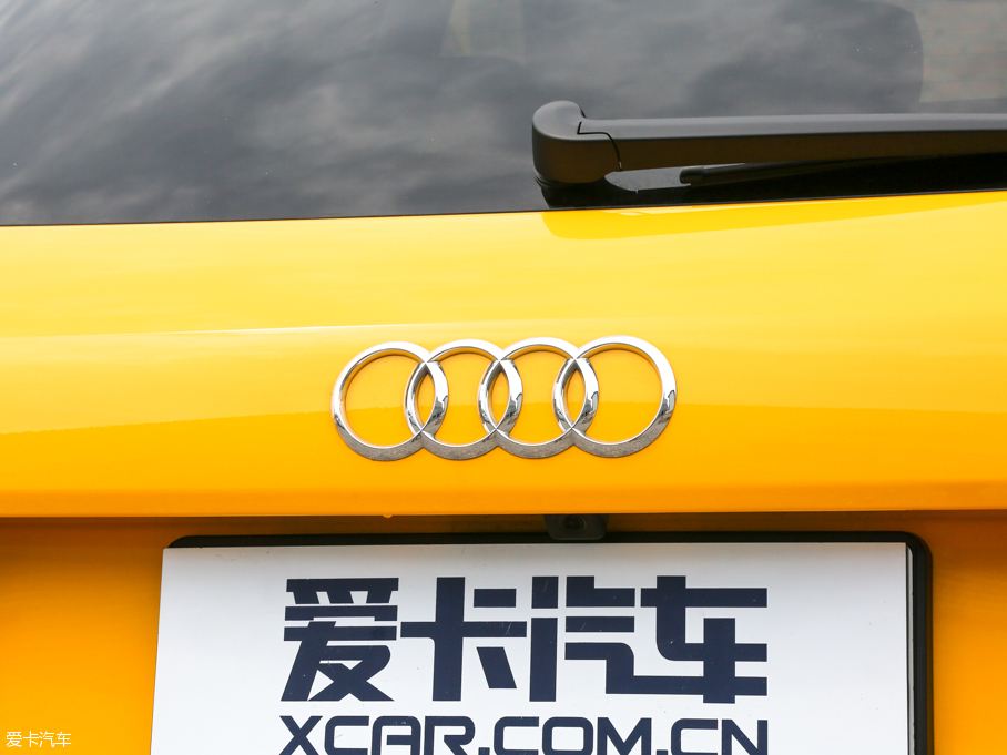 2016WQ3 40 TFSI (q)\