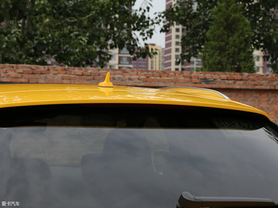 2016WQ3 40 TFSI (q)\