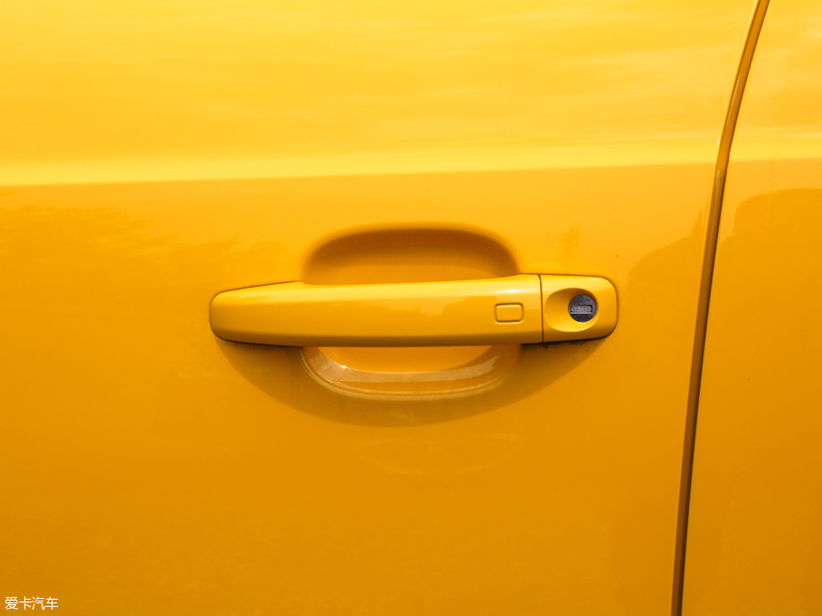 2016?yun)WQ3 40 TFSI (q)\(yn)(dng)