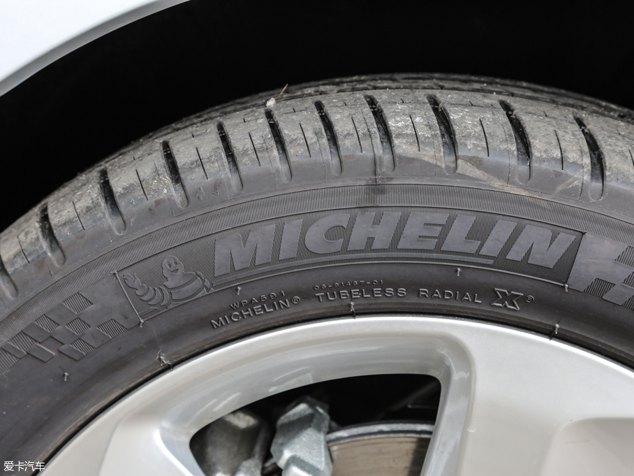 2016?yun)WQ3 35 TFSI quattro 25ȫr(sh)(q)؄e