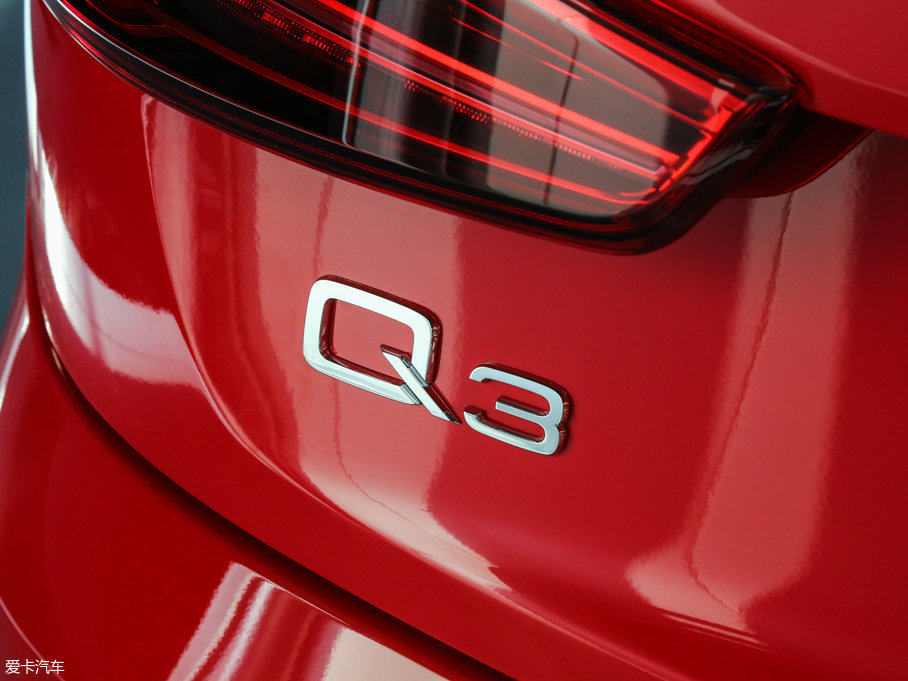 2016?yun)WQ3 30 TFSI L(fng)