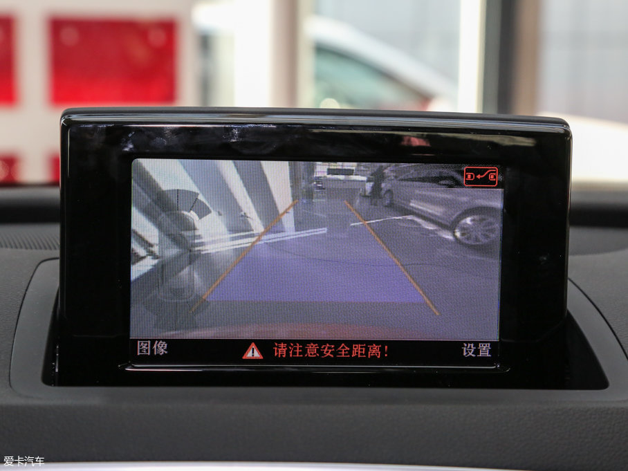 2016?yun)WQ3 30 TFSI L(fng)