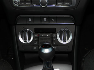 2016款30 TFSI 智领型 典藏版 空调调节