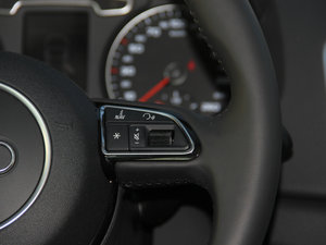 2016款30 TFSI 智领型 典藏版 中控区