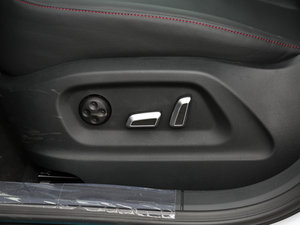 201635 TFSI quattro 25ȫr؄e {{