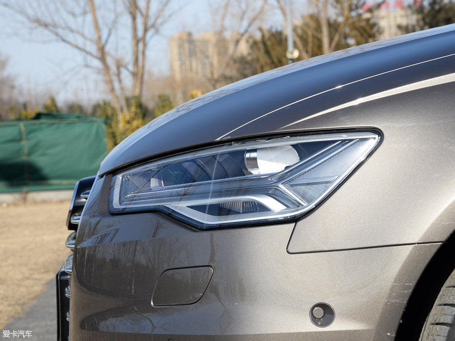 2016��W��A6L 45 TFSI quattro �\����