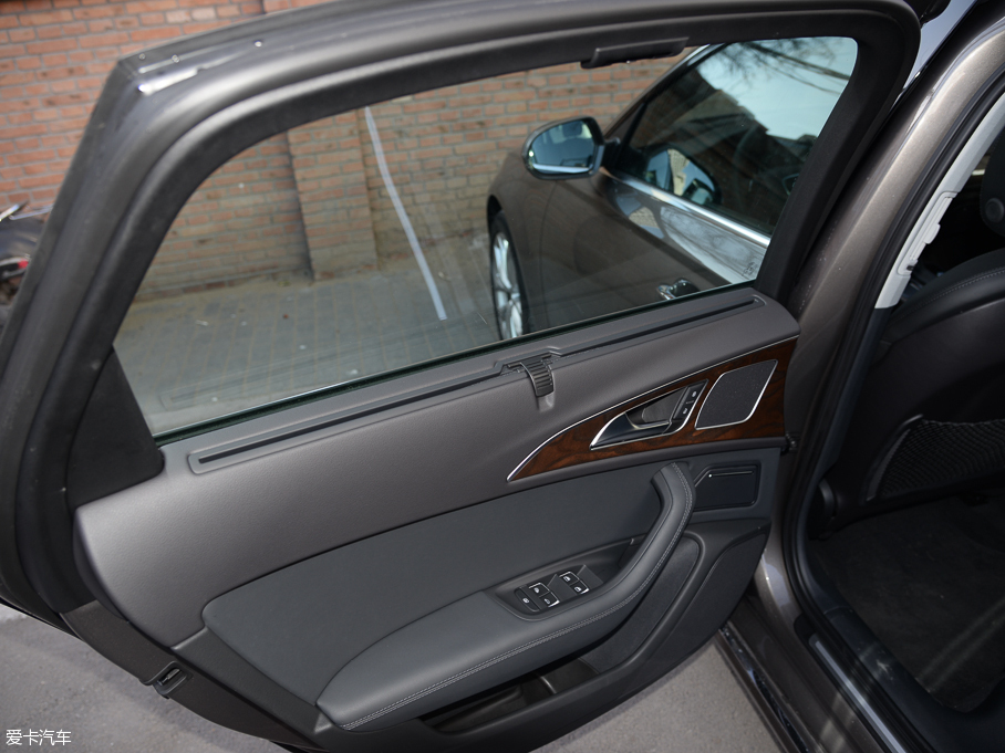 2016WA6L 45 TFSI quattro \