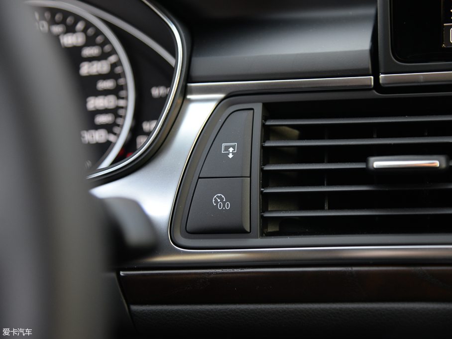 2016WA6L 45 TFSI quattro \