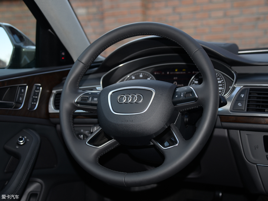 2016WA6L 45 TFSI quattro \