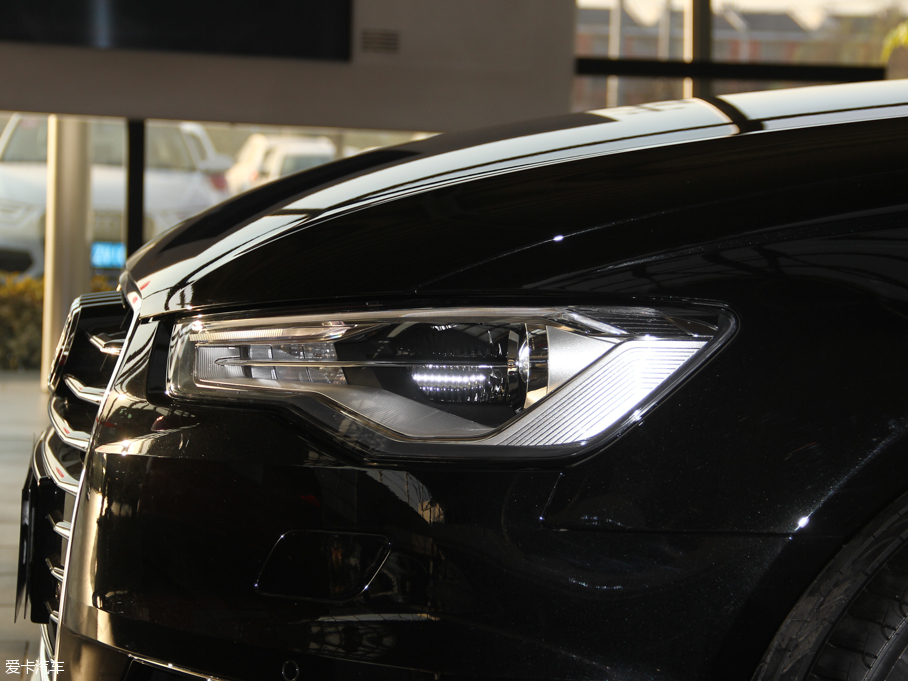 2016?yun)WA6L 30 FSI m