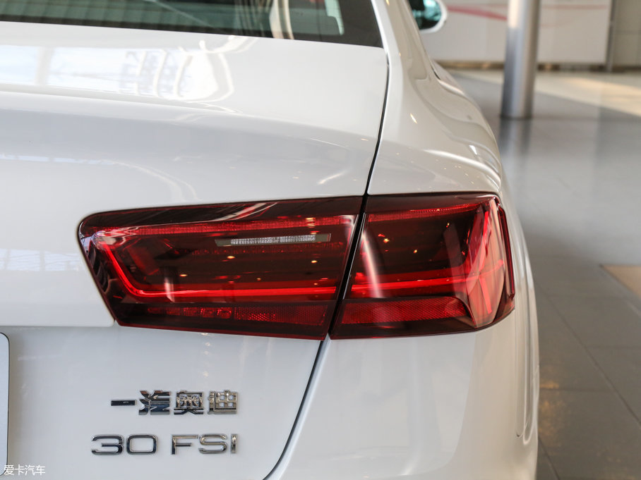 2016?yun)WA6L 30 FSI m